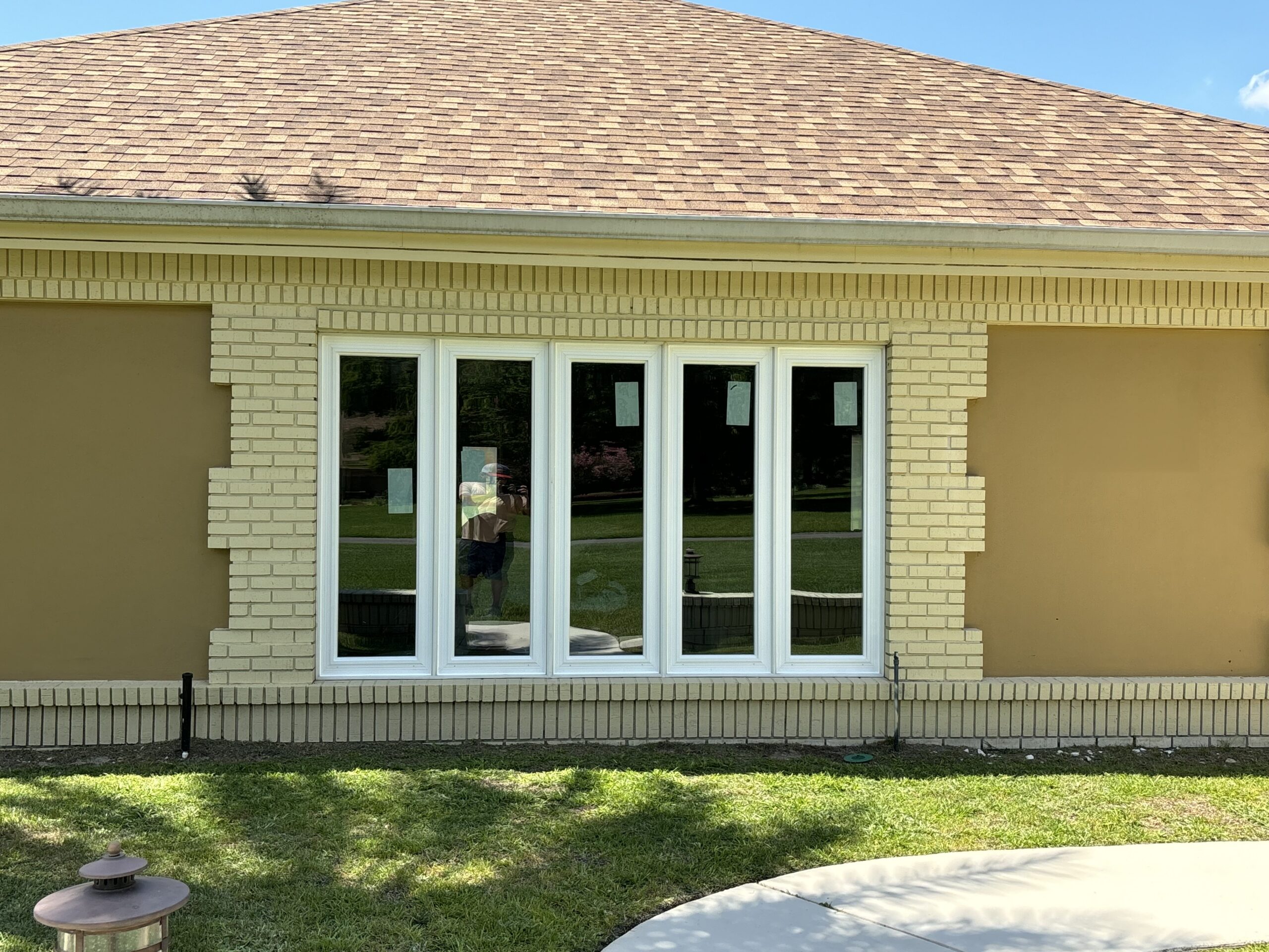 Five-panel bow window replacement on a brick home in Ocala FL